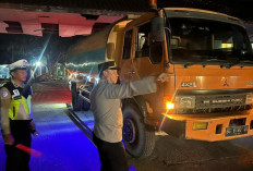 Polrestabes Palembang Perketat Penyekatan Truk ODOL di Km 12, 80 Kendaraan Terjaring