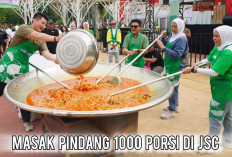 Menggugah Selera! Feby dan Dewi Bareng 2 Chef Ternama Masak Pindang Tulang 1.000 Porsi di JSC