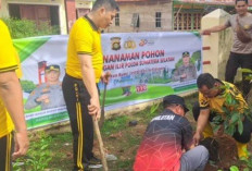 Keren! Polisi Tanam Pohon dengan Tema Hijaukan Bumi, Lestarikan Kehidupan