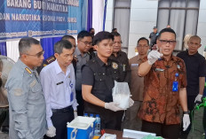 Mengandung Methamphetamine, Kepala BNNP Sumsel Tunjukkan Hasil Barang Bukti Sabu Yang Diamankan Benar Asli