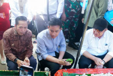 Heboh! Wapres Gibran Duduk Lesehan Nikmati Pempek Tumpah Palembang