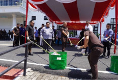 Kejari PALI Gelar Pemusnahan Barang Bukti, Apa Tujuannya?