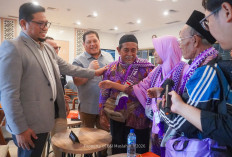 Mimpi Jadi Nyata! Kisah Marbot dan Guru Ngaji Berangkat Umrah Gratis Lewat Program Sedekah Umrah