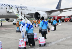 ALHAMDULILLAH! 2 Jemaah Haji Sakit Akhirnya Diizinkan Berangkat, Total 1.327 Orang di Madinah