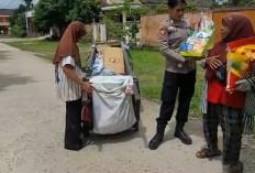 Patut Dicontoh! Polwan di Polres Ogan Ilir Ini Sosok Pengayom yang Peduli Sesama