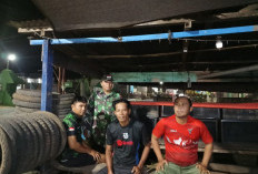 Babinsa Koramil 405-05 Pendopo Didampingi Polsek Sambangi Petugas Ronda Malam, Intip Yuk