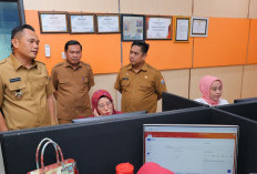 Tinjau Diskominfo, Pj Walikota Palembang Pastikan Layanan Darurat Call Center 112 Berjalan Optimal