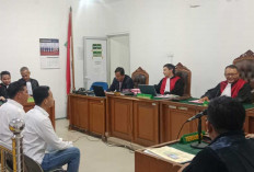 Kasus Gratifikasi Proyek Irigasi Bergulir, Oknum DPRD Muara Enim dan Anak Duduk di Kursi Terdakwa