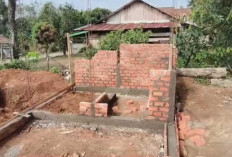 Satgas TMMD Kodim Lahat Kerjakan Tahapan Ini Dalam Pekerjaan Pembangunan MCK Titik 2
