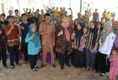 Dorong Pemerataan Pembangunan, Meilinda Serap Aspirasi Warga Desa