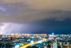 Ada Hujan Petir dan Udara Kabur, Prakiraan Cuaca di Sumsel Kamis 4 Desember 2025