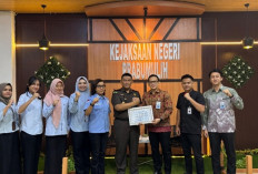Kajari Prabumulih Terima Piagam Penghargaan dari Bank Sumsel Babel, Terkait Apa?