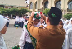 BANGGA! Tanisha Emira Dilantik Ketua OSIS SMP Islam Az-Zahrah 2 Palembang