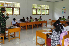 Satgas Yonif 200/BN Mengajar Cerdaskan Anak Papua