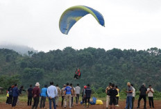 Bukan Sekedar Wisata Paralayang, Pj Bupati Lahat Rancang Konsep Spektakuler untuk Bukit Jukoh Kayu Kambing