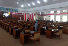 Rapat Paripurna Hanya Dihadiri 9 Anggota DPRD, Ketua dan Wabup Ardani Dibuat Menunggu 3 Jam