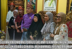 Makna Mendalam Cendera Mata Tanjak Merah untuk Kerabat dari Manado, ini Kata Sultan Palembang Darussalam