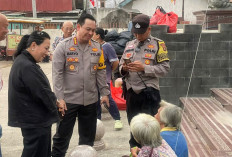 Bertemu 2 Orang Nenek di Jalan, Ini Dilakukan Kapolrestabes Palembang