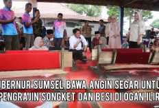 Angin Segar untuk Pengrajin Songket dan Pandai Besi di Ogan Ilir, ini Kata Gubernur Sumsel Herman Deru
