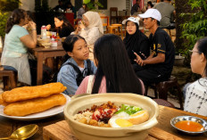 Rela Antre Demi Semangkuk Bubur? Ternyata Ini Rahasia Unik Kedai Balewangi!