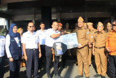 KAI Divre III Palembang Salurkan Bantuan Mobil Ambulans dan Toilet ke Kabupaten Ini