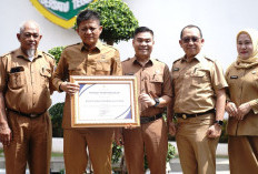 Diakui Nasional, Bupati OKU Timur Diganjar Penghargaan oleh Menteri Hukum RI