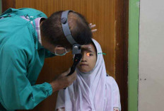 Ggelar Program Eyes Clinic, PT Bukit Asam Gelar Pemeriksaan Mata Gratis untuk 23 Pelajar SD di Muara Enim