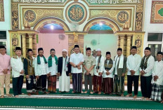 Ajak Doakan Jamaah Haji OKU Timur, Enos Sholat Ied dan Open House di Sidomulyo Belitang
