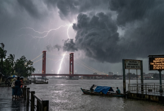 Waspada Badai Petir! Intip Prakiraan Cuaca Palembang Selasa 21 April 2026 Sebelum Beraktivitas