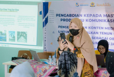 Tim pengabdian FISIP Unsri Gelar Pelatihan Produksi Konten Media Sosial pada Pengrajin Tenun Songket