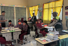 Asap Makin Pekat, Polres Musi Rawas Bagikan Masker dan Periksa Kesehatan Lansia serta Anak-Anak