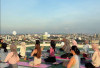 Sensasi Yoga di Helipad! Nikmati Panorama Palembang dari Ketinggian dalam Program TJakap Djiwa di Aryaduta