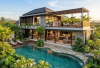 House Tour: Rumah Tropis Kontemporer dengan Rooftop Kafe dan Kolam Renang Estetik
