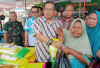 Warga Batanghari Leko Serbu Pasar Murah, Ternyata Ada Subsidi Sembako dan Elpiji 3 Kg
